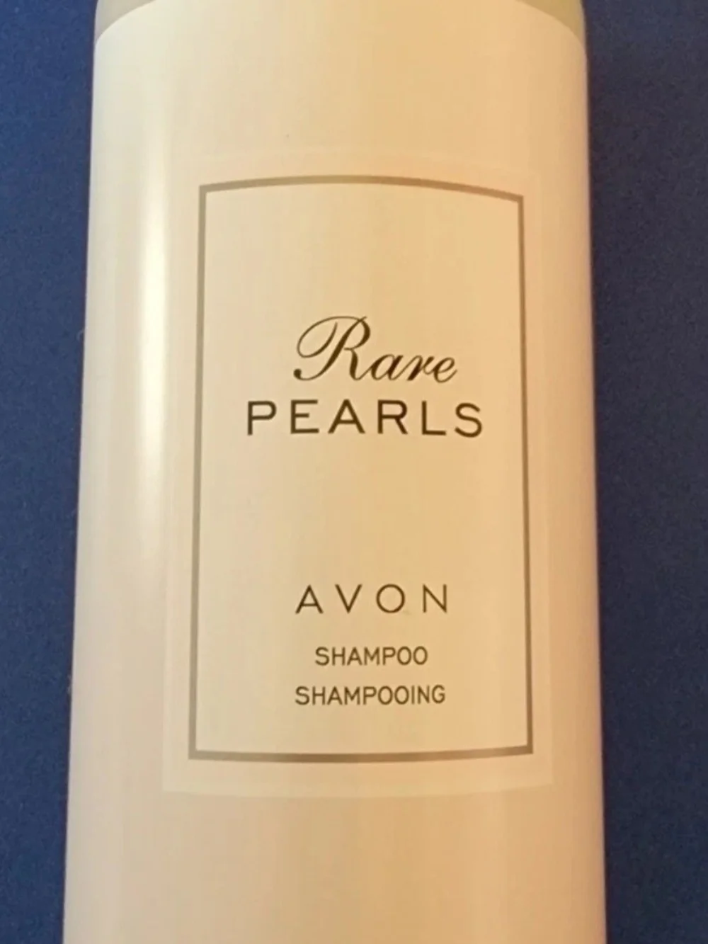 Avon Rare Pearls Shampoo - Pearl White